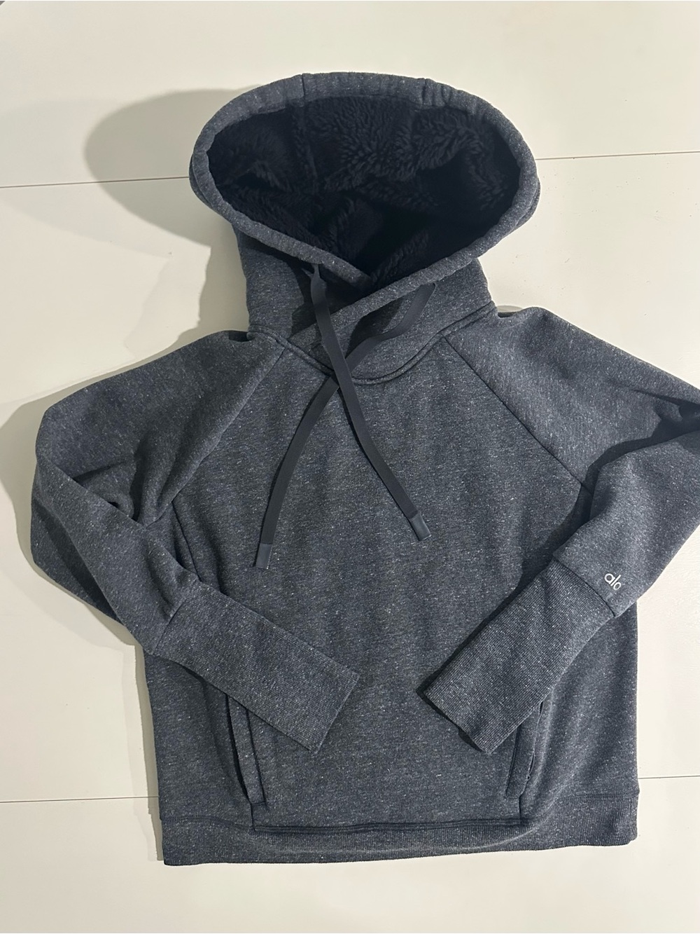 ALO Yoga Frost Sherpa Lined hoodie SIZE S